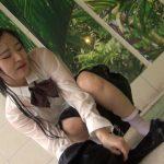 制服のままでプール遊び「W＆Mフェチ動画」可愛いJKの無邪気な未知体験